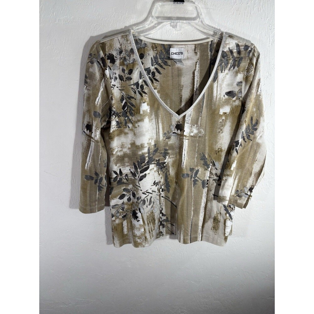 Chico's Green White Silver Metallic Leaves Sz 1 Medium 3/4 Sleeve Blouse V-neck
